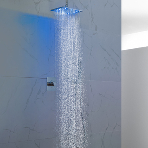 Sistema de ducha de latón macizo con garantía de 3 años, cabezal de ducha con cambio de color LED cromado pulido, 28 x 18 cm