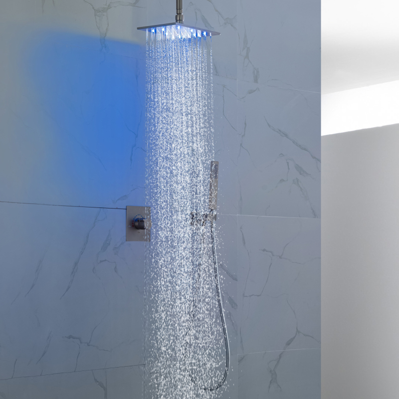Grifos de ducha y baño de níquel cepillado, precio directo de fábrica de China, cabezal de ducha inteligente LED de lluvia de 28X18 CM montado en el techo